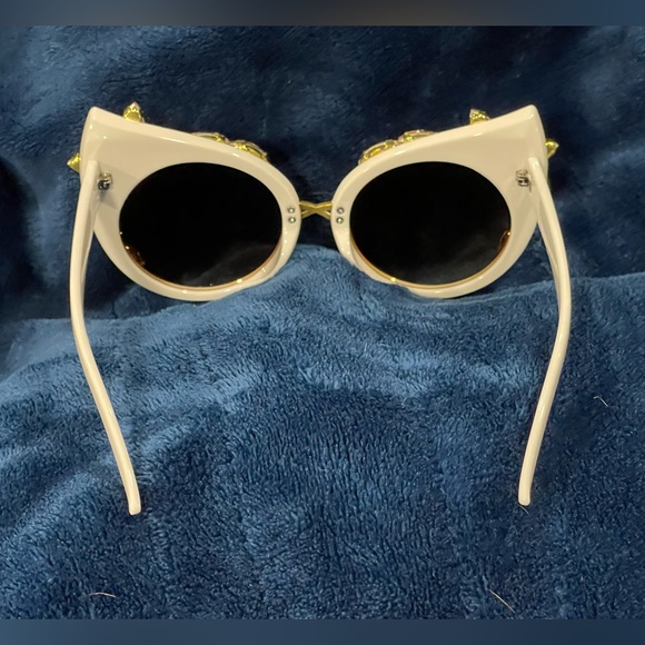 Ladies Sunglasses - Picture 6 of 7